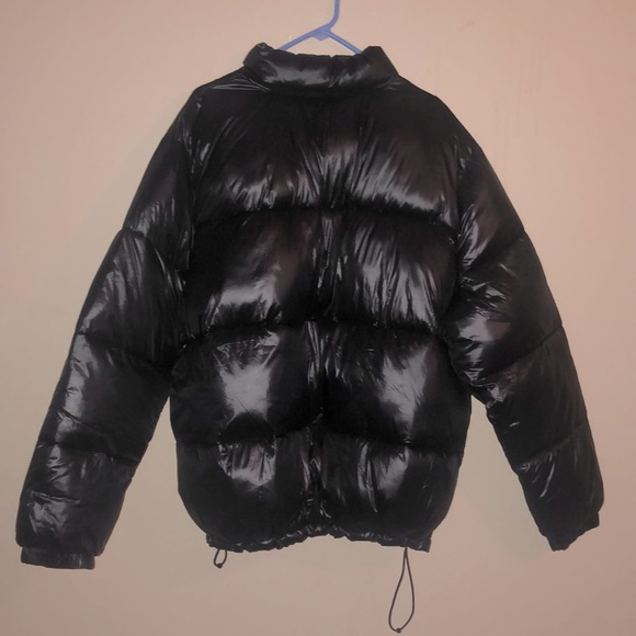 XXL GAP Puffer coat. Never been worn. - Picture 2 of 2